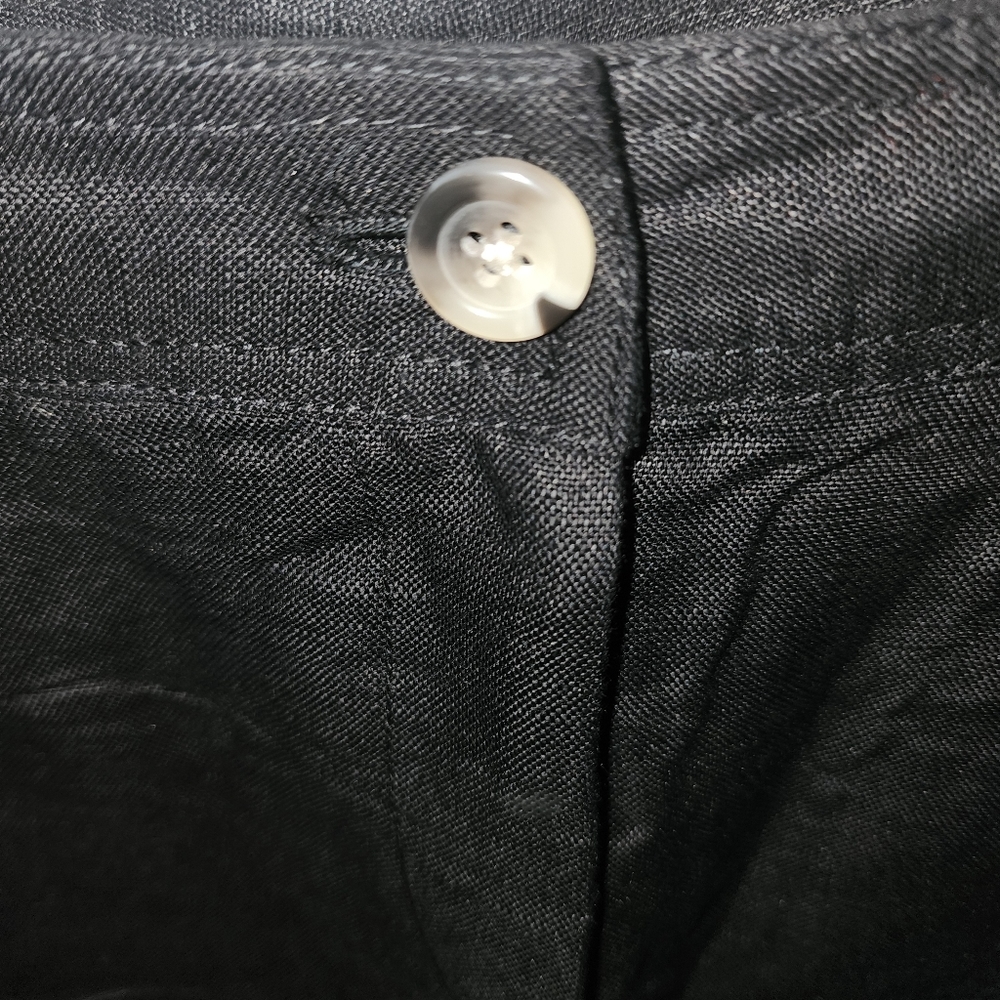 Linen Capris - Picture 2 of 4